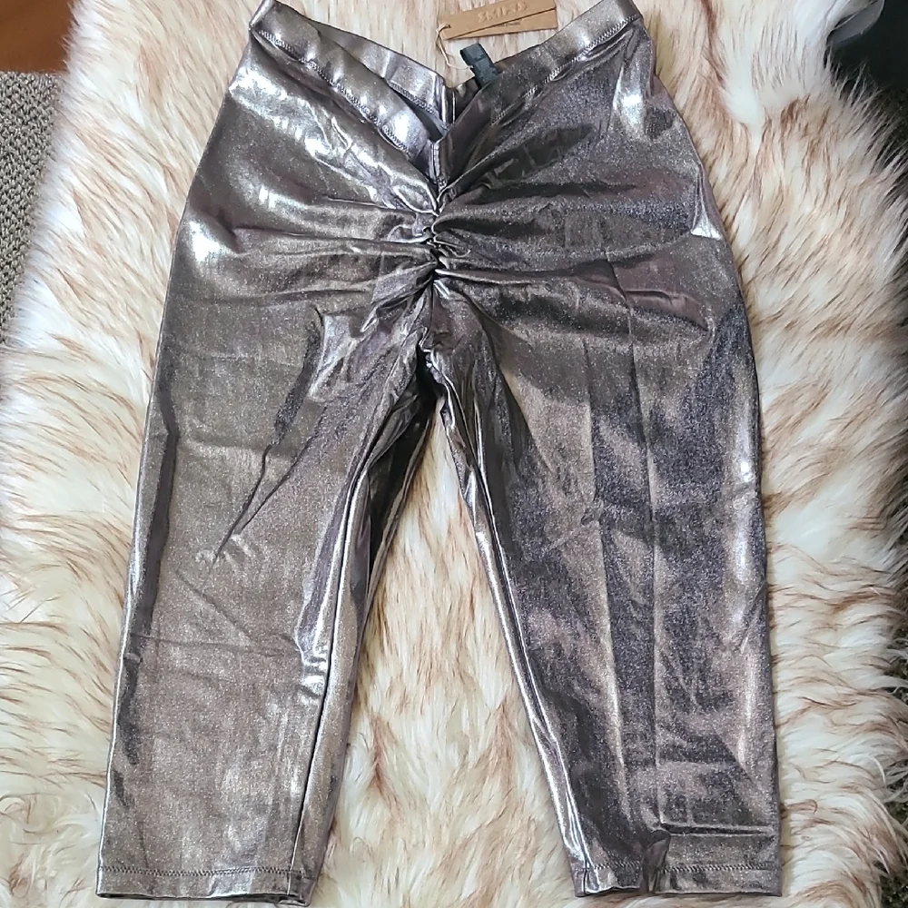 NWT SKIMS Metallic Swim V Waist Pant Size L Carbon